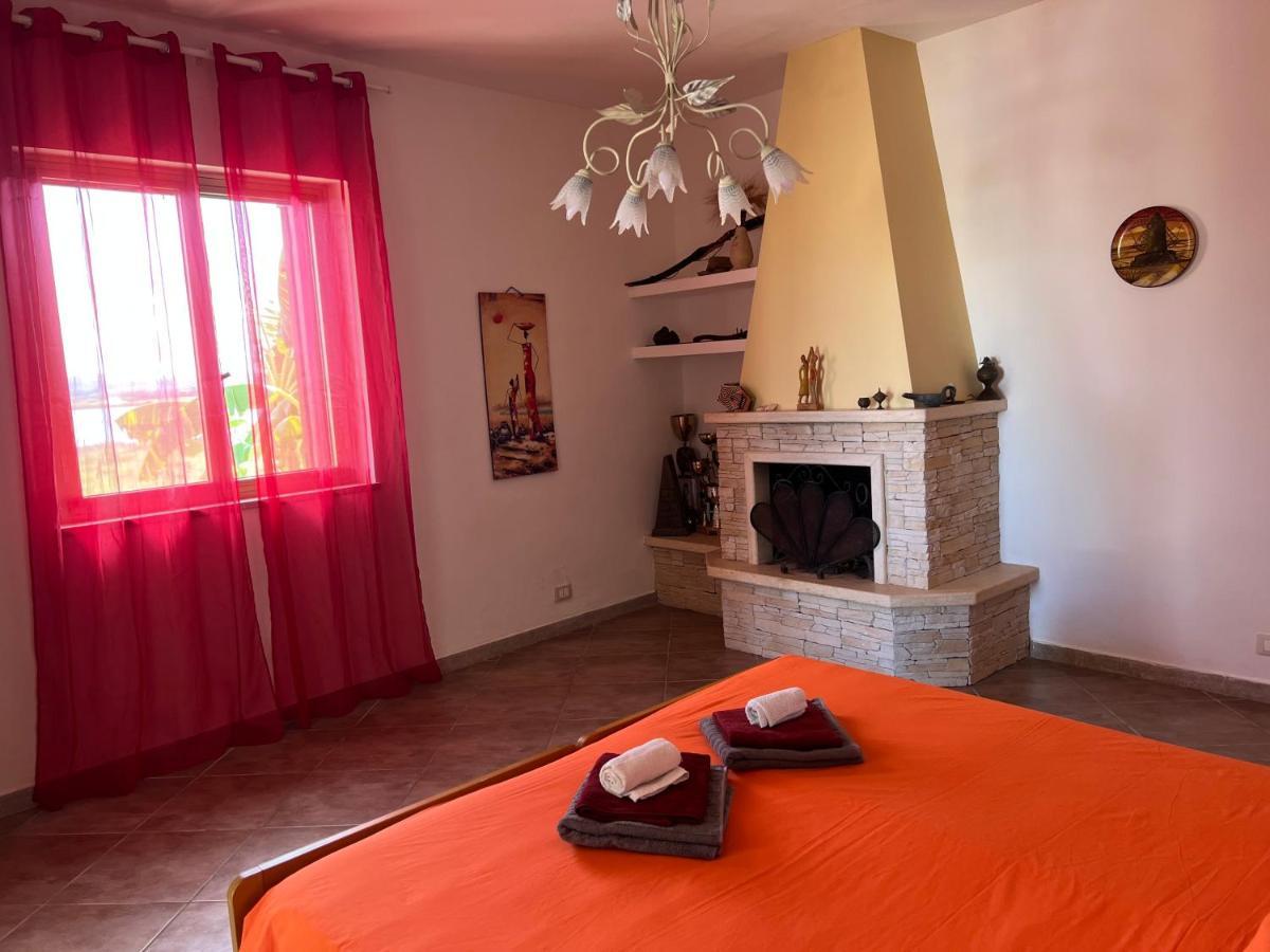 Villa Esclusiva In Riserva Naturale Torre Nubia Exteriör bild